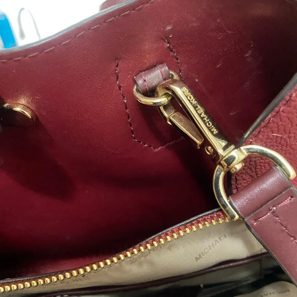 Michael Kors Mercer Gallery Satchel • Large • Reinforced Corners • Center Zip • - Picture 10 of 15